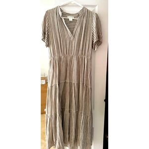 Cynthia Rowley Tan and White Linen Blend Tiered Midi Dress 🤍 Size Medium